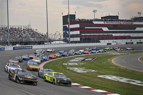 Enjoy Illinois 300 (World Wide Technology Raceway) NASCAR .